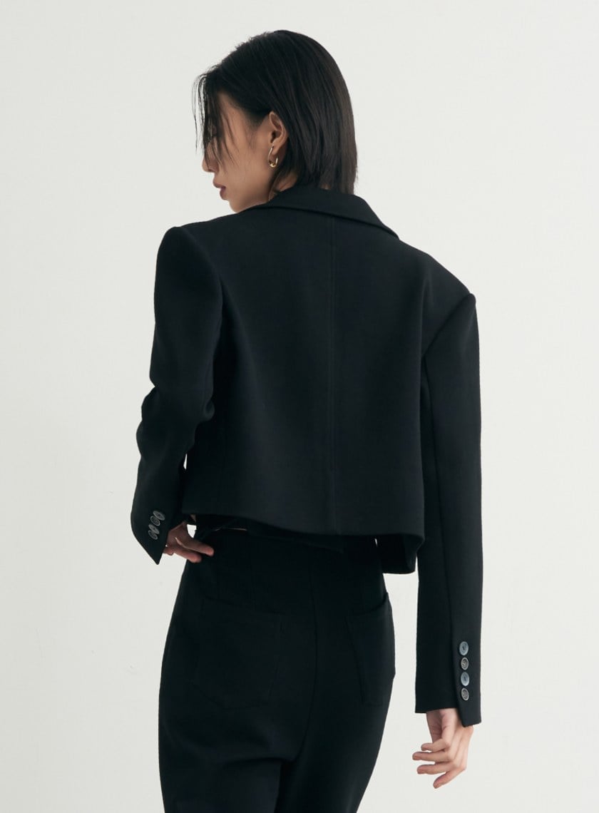 不對稱剪裁短版西裝外套